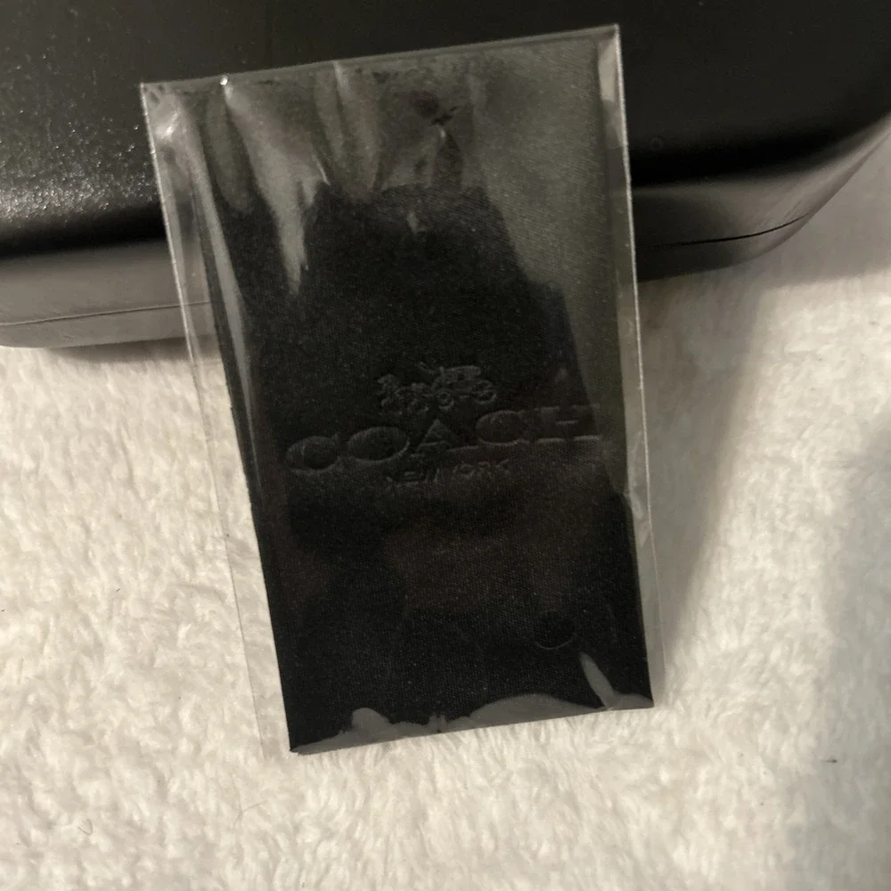 Coach clamshell eyeglass case with new cloth